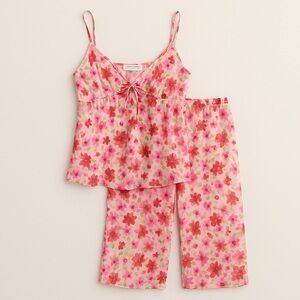 Morgan Taylor Intimates Pink Floral Capri Pajama Set